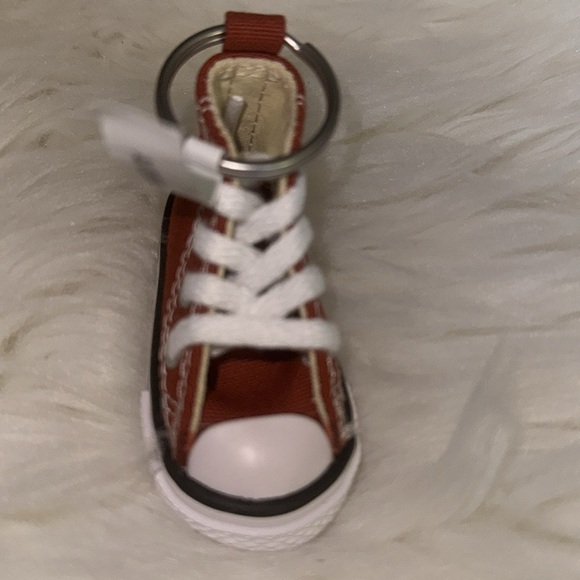 CONVERSE Chuck Taylor All Star Keychain Brown NWT - Picture 6 of 9